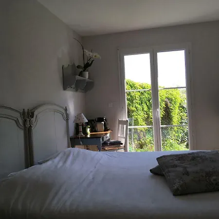 Homes D Opale, Caroline